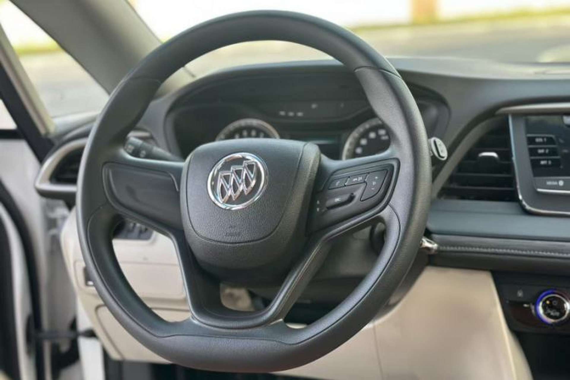 Used Buick GL6 2019 18T 6-Seater Elite Version China VI Standard Interior 3