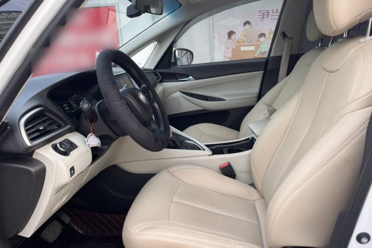 Used Buick GL6 2019 18T 6-Seater Elite Version China VI Standard Interior 3