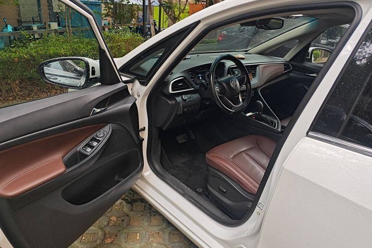 Used Buick GL6 2019 18T 6-Seater Connected Luxury Version China VI Standard Interior 3