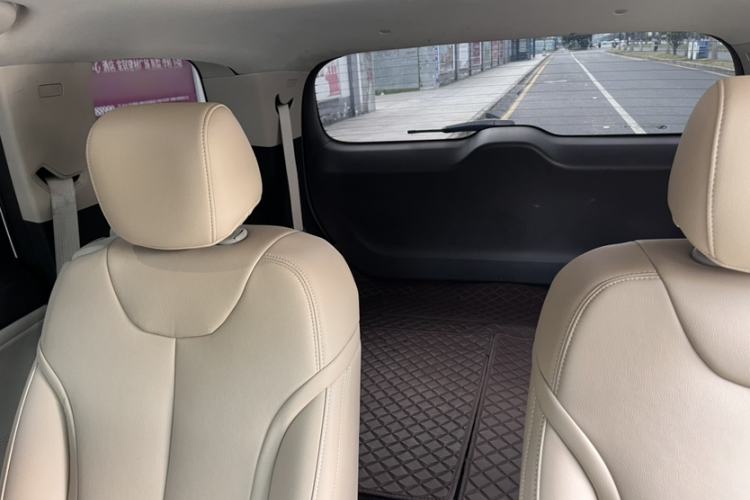 Used Buick GL6 2019 18T 6-Seater Elite Version China VI Standard Interior 8