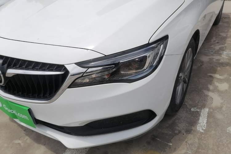 Used Buick GL6 2019 18T 6-Seater Connected Luxury Version China VI Standard Left Front Headlight