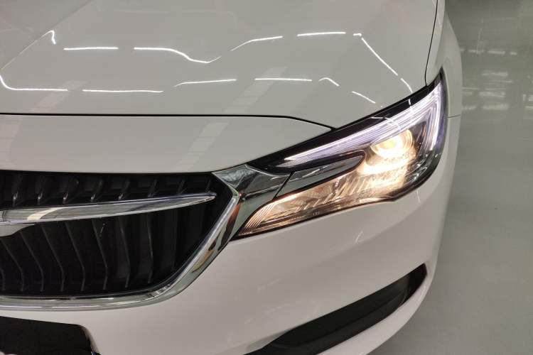 Used Buick GL6 2019 18T 6-Seater Connected Luxury Version China VI Standard Left Front Headlight
