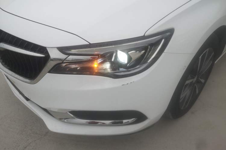 Used Buick GL6 2019 18T 6-Seater Connected Luxury Version China VI Standard Left Front Headlight