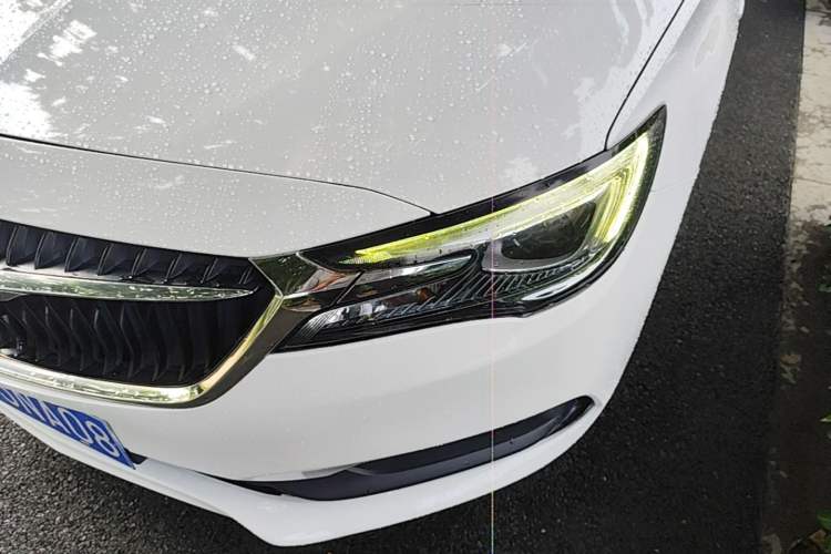 Used Buick GL6 2019 18T 6-Seater Elite Version China V Standard Left Front Headlight