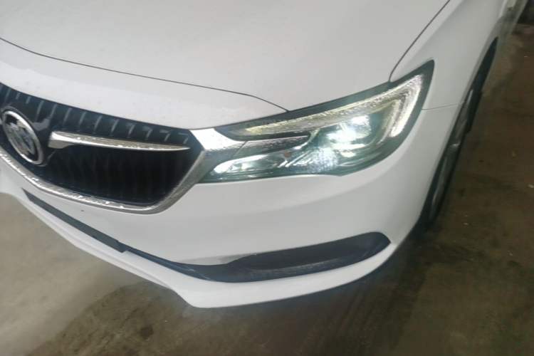 Used Buick GL6 2019 18T 6-Seater Connected Luxury Version China VI Standard Left Front Headlight