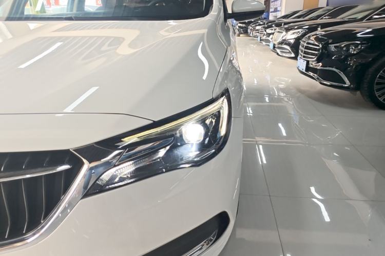 Used Buick GL6 2019 18T 6-Seater Connected Luxury Version China VI Standard Left Front Headlight