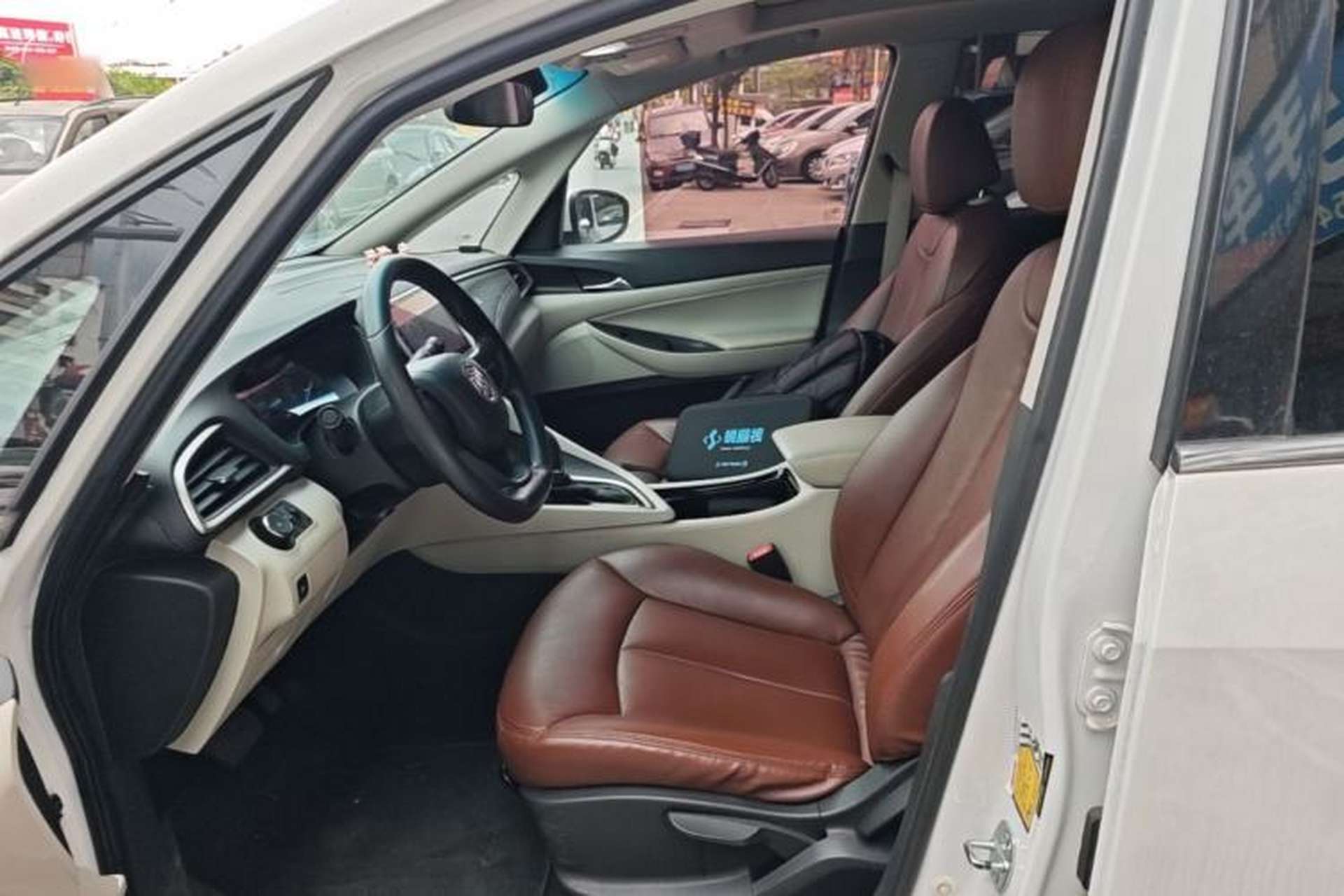Used Buick GL6 2019 18T 5-Seater Elite Version China V Standard Left Front Seat