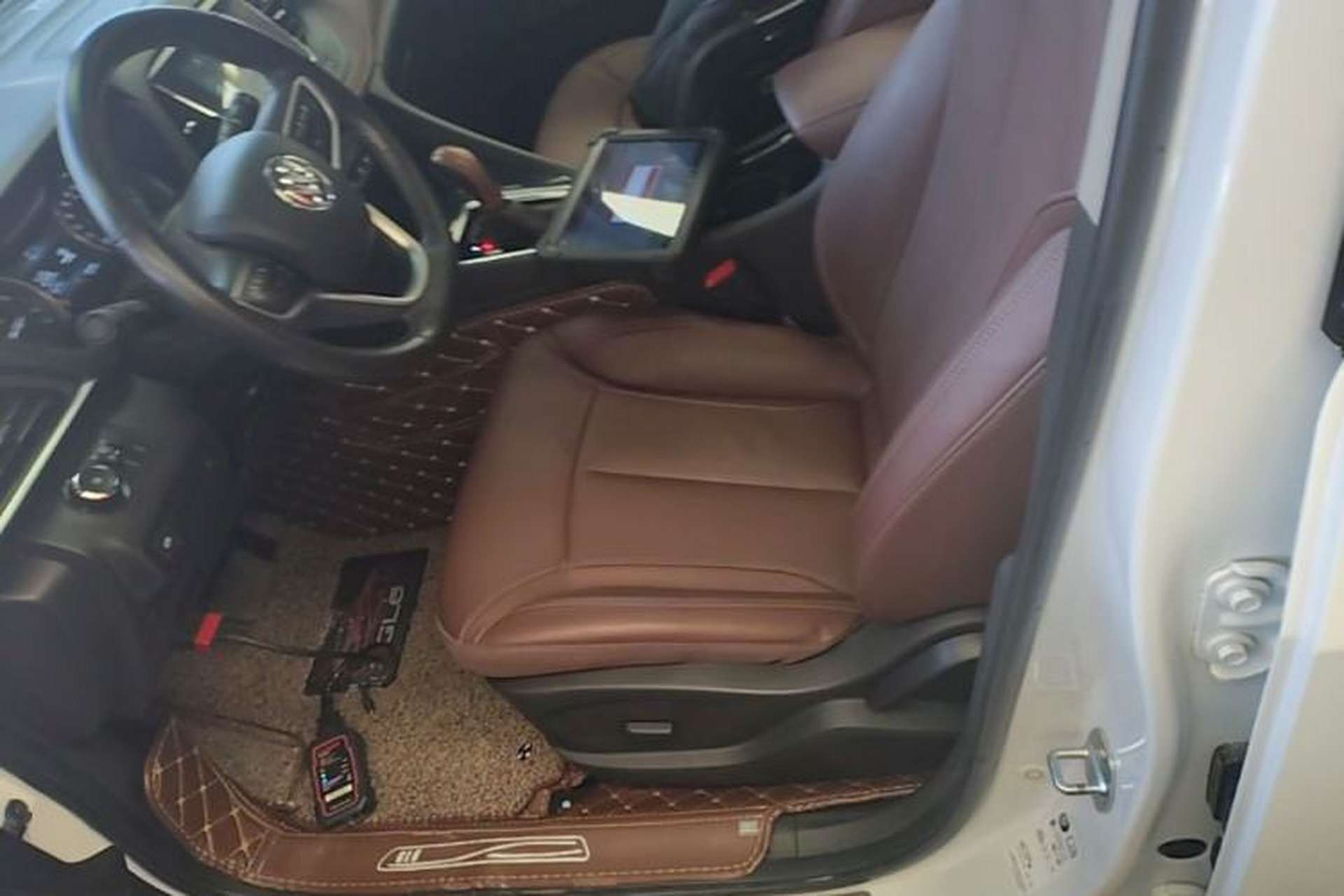 Used Buick GL6 2019 18T 6-Seater Connected Luxury Version China VI Standard Left Front Seat