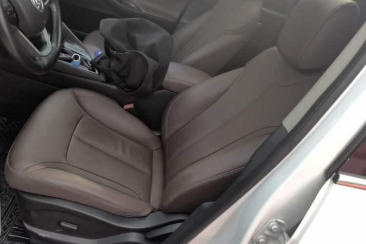 Used Buick GL6 2019 18T 6-Seater Connected Luxury Version China VI Standard Left Front Seat