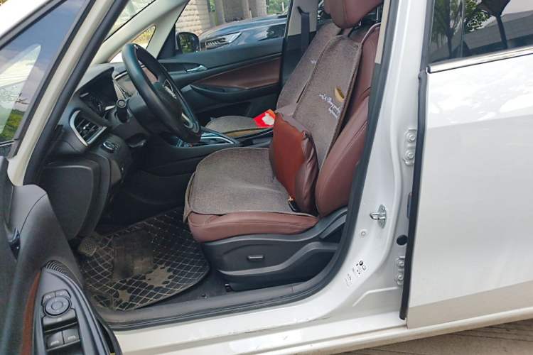 Used Buick GL6 2019 18T 6-Seater Elite Version China VI Standard Left Front Seat