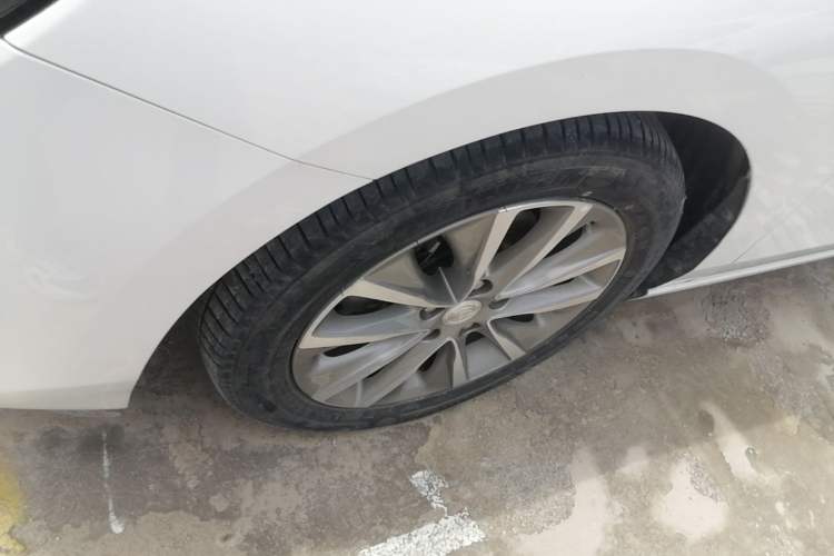Used Buick GL6 2019 18T 6-Seater Connected Luxury Version China VI Standard Left Front Wheel Hub