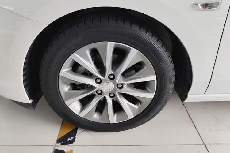 Used Buick GL6 2019 18T 6-Seater Connected Luxury Version China VI Standard Left Front Wheel Hub