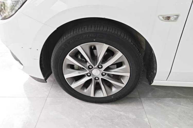 Used Buick GL6 2019 18T 6-Seater Connected Luxury Version China VI Standard Left Front Wheel Hub