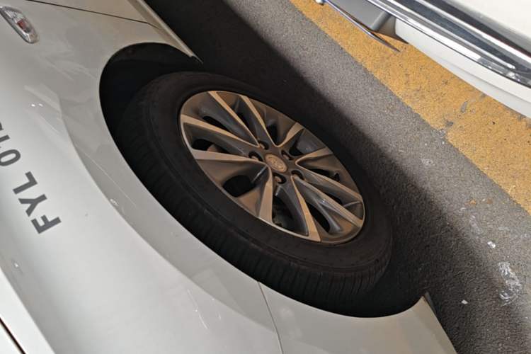 Used Buick GL6 2019 18T 6-Seater Connected Luxury Version China V Standard Left Front Wheel Hub
