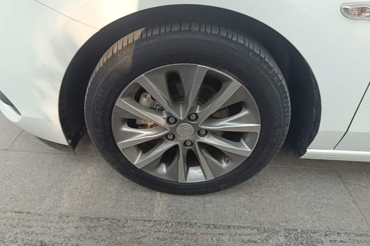 Used Buick GL6 2019 18T 6-Seater Connected Luxury Version China VI Standard Left Front Wheel Hub