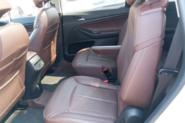 Used Buick GL6 2019 18T 6-Seater Connected Luxury Version China VI Standard Left Rear Seat