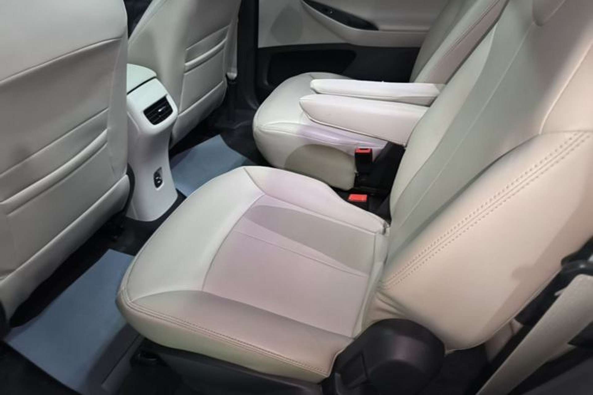 Used Buick GL6 2019 18T 6-Seater Elite Version China VI Standard Left Rear Seat