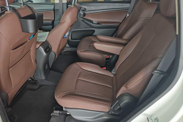 Used Buick GL6 2019 18T 6-Seater Connected Luxury Version China VI Standard Left Rear Seat