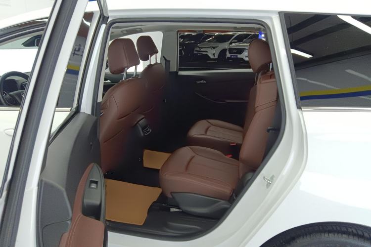 Used Buick GL6 2019 18T 6-Seater Connected Luxury Version China V Standard Left Rear Seat