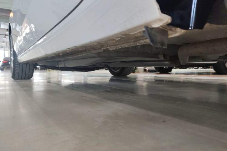 Used Buick GL6 2019 18T 6-Seater Connected Luxury Version China VI Standard Left Side Sill