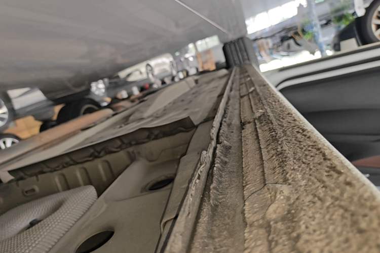 Used Buick GL6 2019 18T 6-Seater Connected Luxury Version China VI Standard Left Side Sill