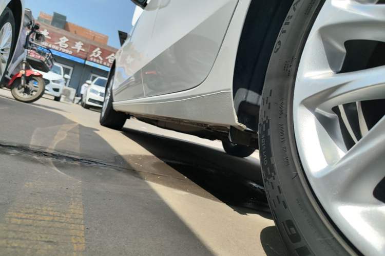 Used Buick GL6 2019 18T 6-Seater Elite Version China VI Standard Left Side Sill