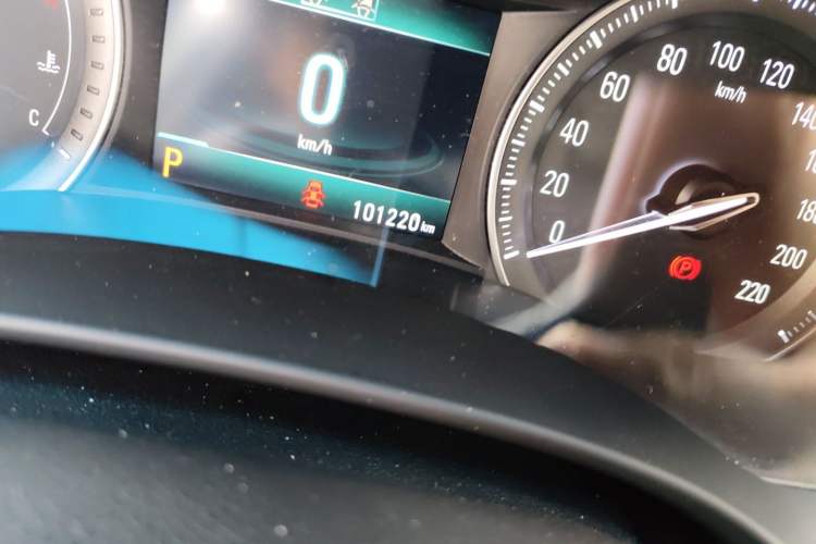 Used Buick GL6 2019 18T 6-Seater Connected Luxury Version China V Standard Odometer Close Up