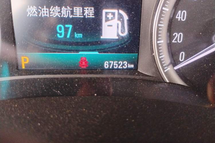Used Buick GL6 2019 18T 6-Seater Connected Luxury Version China VI Standard Odometer Close Up