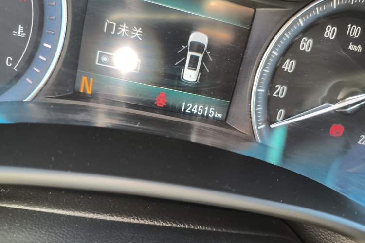 Used Buick GL6 2019 18T 6-Seater Elite Version China V Standard Odometer Close Up