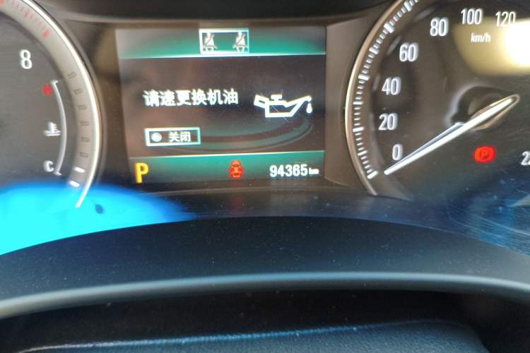 Used Buick GL6 2019 18T 6-Seater Elite Version China VI Standard Odometer Close Up