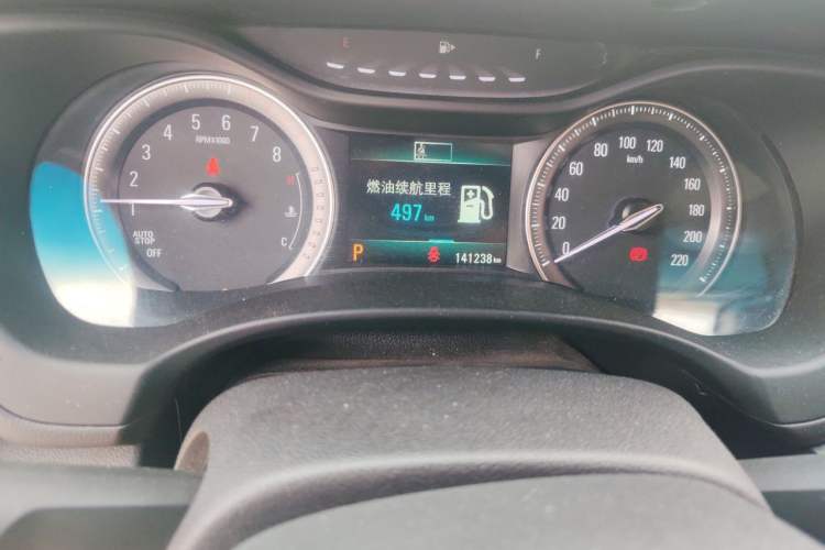 Used Buick GL6 2019 18T 6-Seater Connected Luxury Version China VI Standard Odometer Close Up
