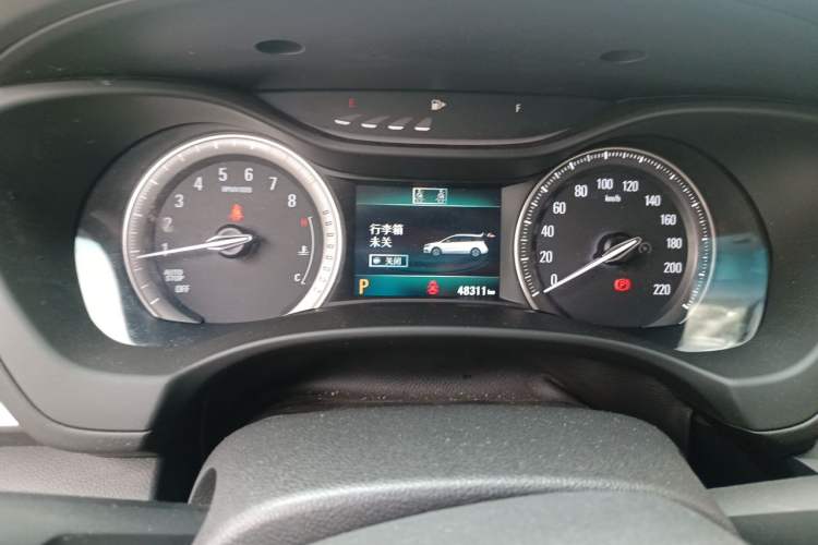 Used Buick GL6 2019 18T 6-Seater Connected Luxury Version China V Standard Odometer Close Up