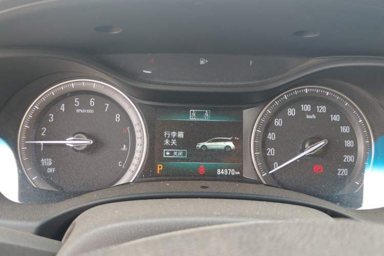 Used Buick GL6 2019 18T 6-Seater Elite Version China VI Standard Odometer Close Up