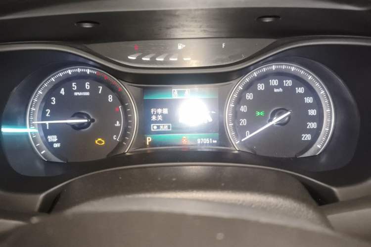 Used Buick GL6 2019 18T 6-Seater Connected Luxury Version China VI Standard Odometer Close Up