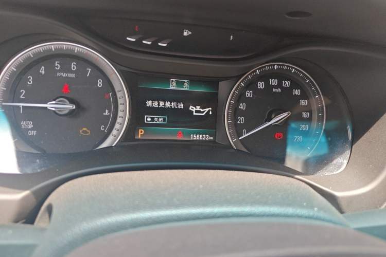 Used Buick GL6 2019 18T 6-Seater Connected Luxury Version China V Standard Odometer Close Up