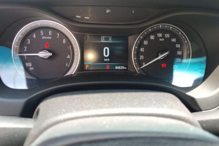 Used Buick GL6 2019 18T 6-Seater Connected Luxury Version China VI Standard Odometer Close Up