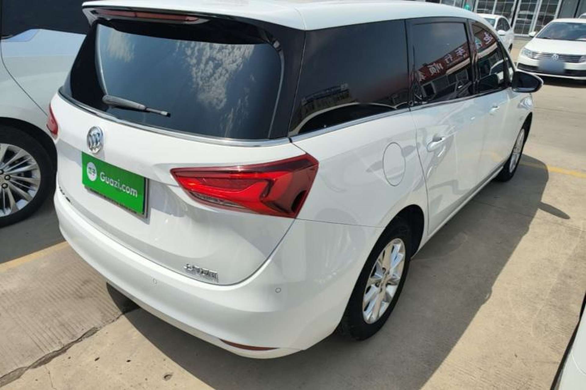 Used Buick GL6 2019 18T 6-Seater Elite Version China VI Standard Rear Right 45 Deg