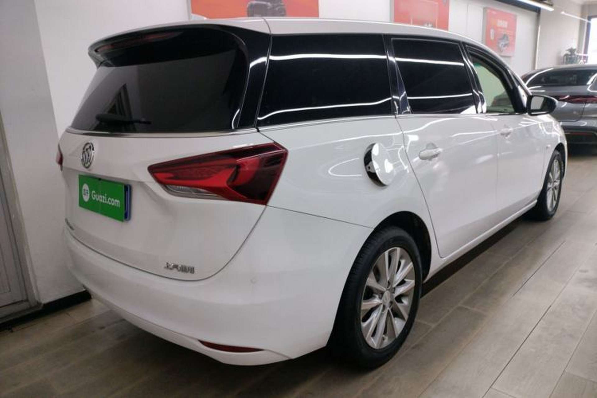 Used Buick GL6 2019 18T 6-Seater Connected Luxury Version China V Standard Rear Right 45 Deg