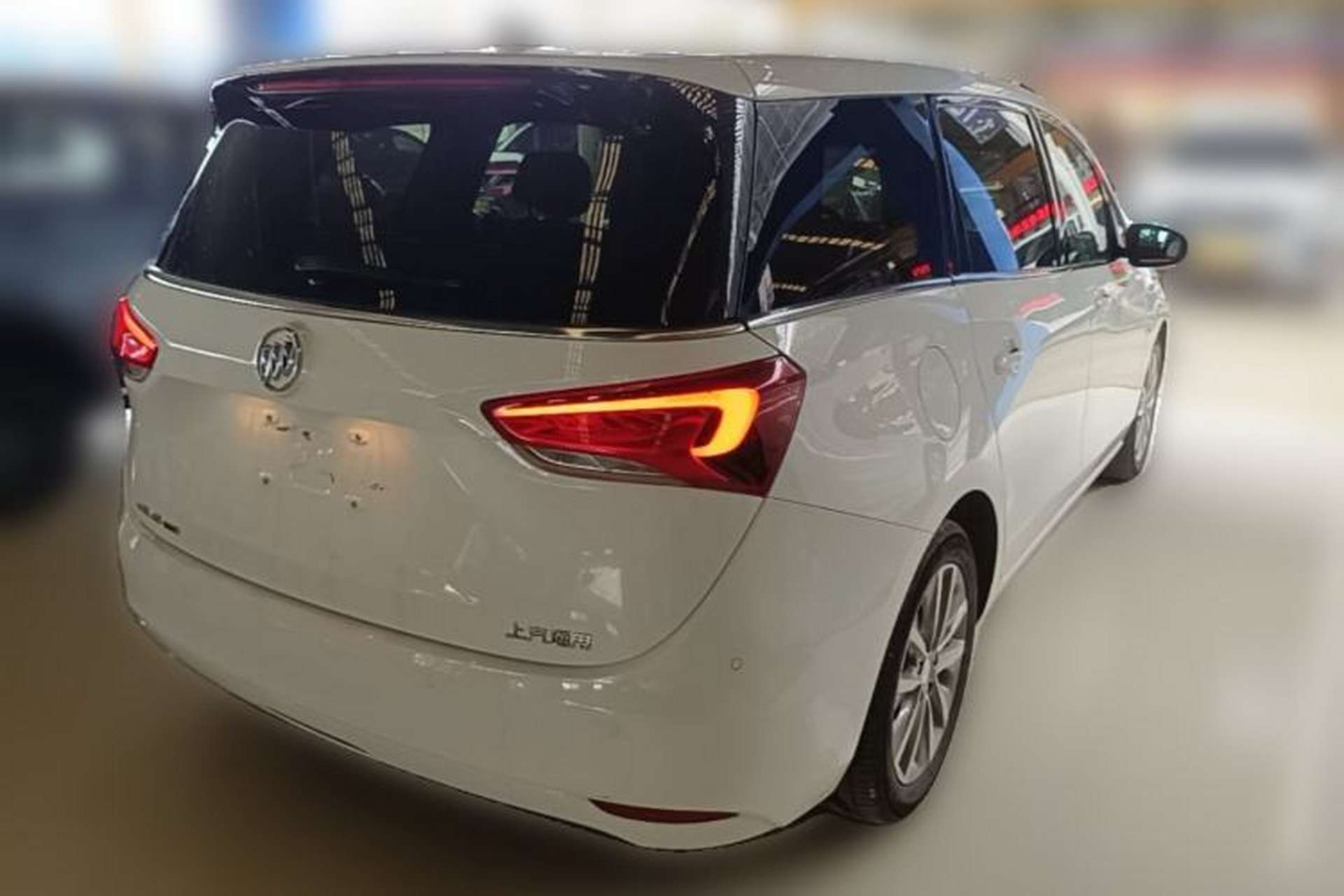 Used Buick GL6 2019 18T 6-Seater Connected Luxury Version China VI Standard Rear Right 45 Deg