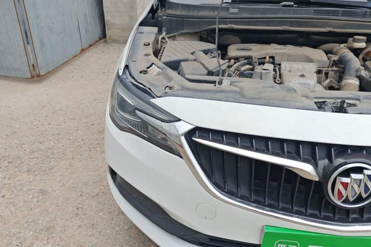 Used Buick GL6 2019 18T 6-Seater Elite Version China VI Standard Right Front Headlight