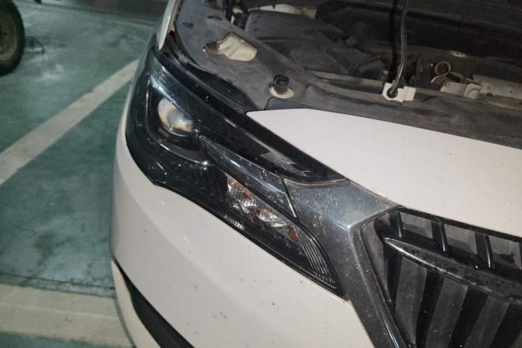 Used Buick GL6 2019 18T 6-Seater Connected Luxury Version China VI Standard Right Front Headlight