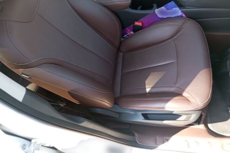 Used Buick GL6 2019 18T 6-Seater Connected Luxury Version China VI Standard Right Front Seat