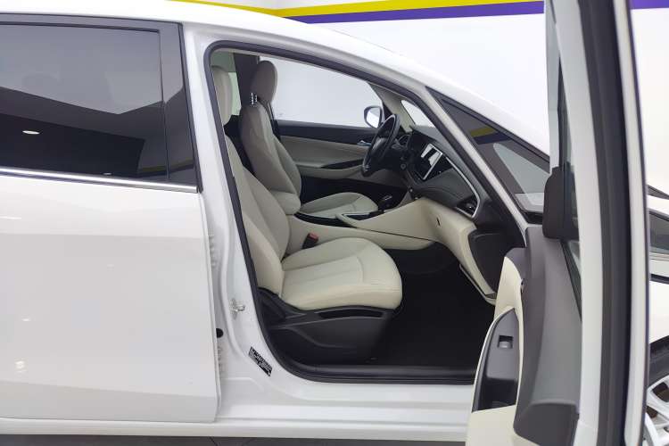 Used Buick GL6 2019 18T 5-Seater Elite Version China V Standard Right Front Seat