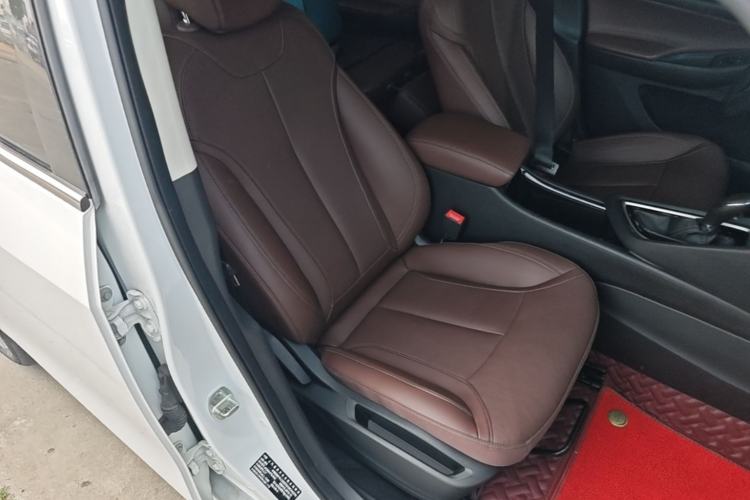 Used Buick GL6 2019 18T 6-Seater Connected Luxury Version China VI Standard Right Front Seat