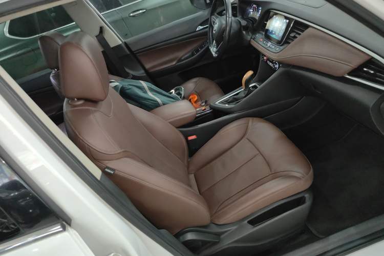 Used Buick GL6 2019 18T 6-Seater Connected Luxury Version China V Standard Right Front Seat