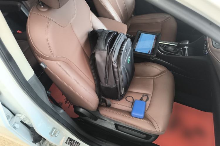 Used Buick GL6 2019 18T 6-Seater Connected Luxury Version China VI Standard Right Front Seat