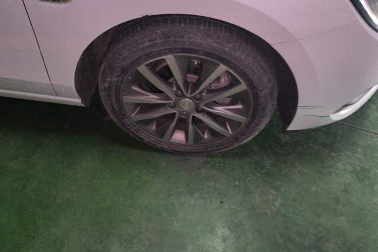 Used Buick GL6 2019 18T 6-Seater Connected Luxury Version China VI Standard Right Front Wheel Hub