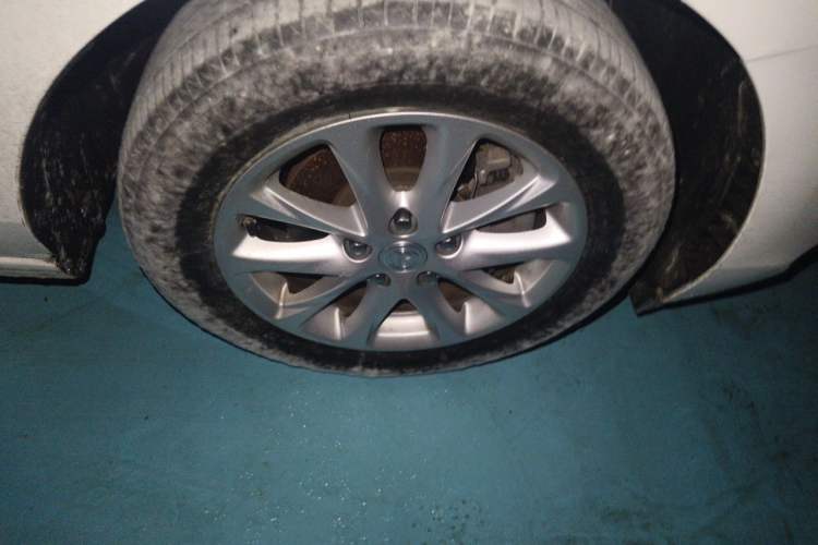 Used Buick GL6 2019 18T 6-Seater Elite Version China V Standard Right Front Wheel Hub