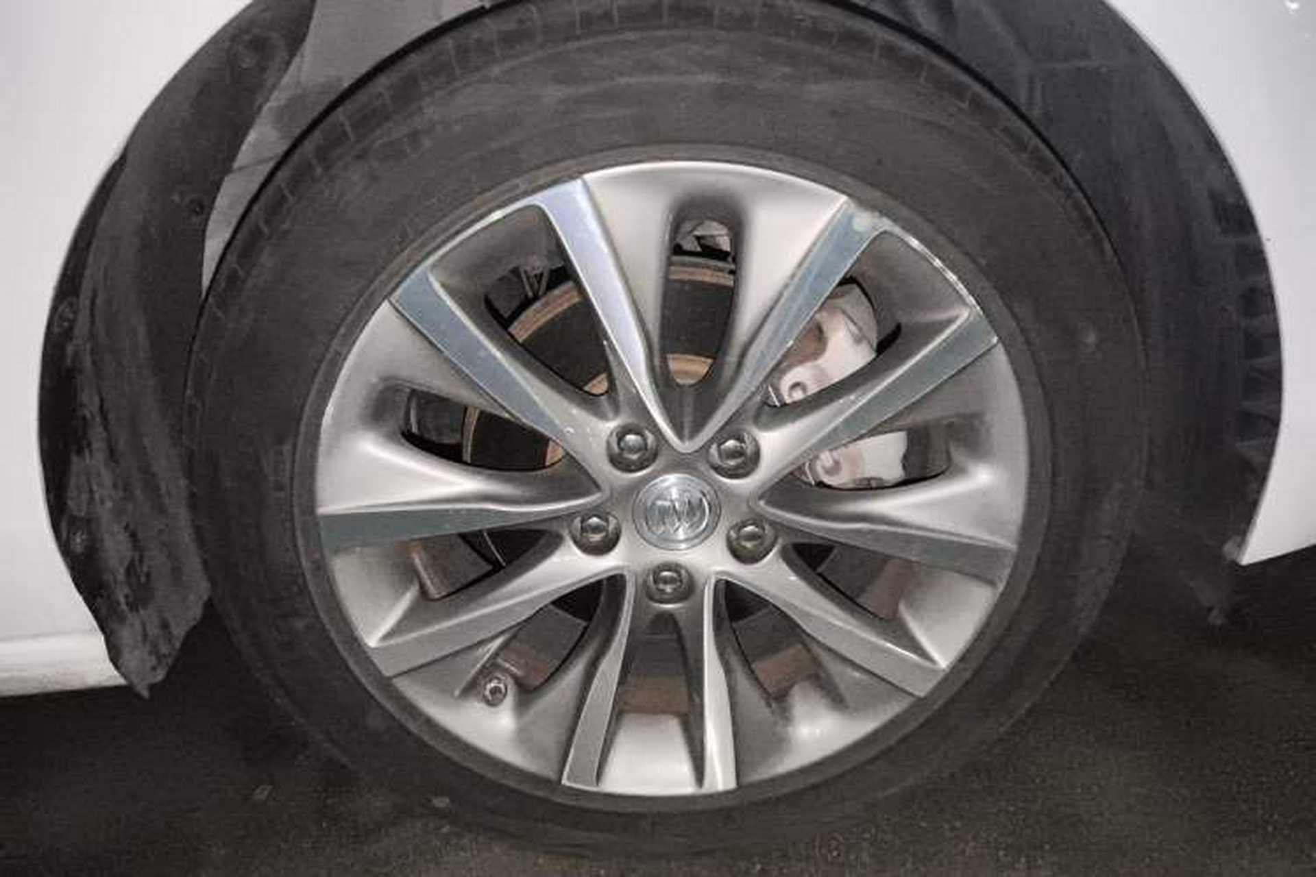 Used Buick GL6 2019 18T 6-Seater Connected Luxury Version China VI Standard Right Front Wheel Hub