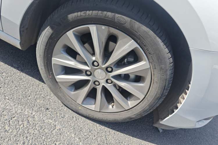 Used Buick GL6 2019 18T 6-Seater Connected Luxury Version China VI Standard Right Front Wheel Hub